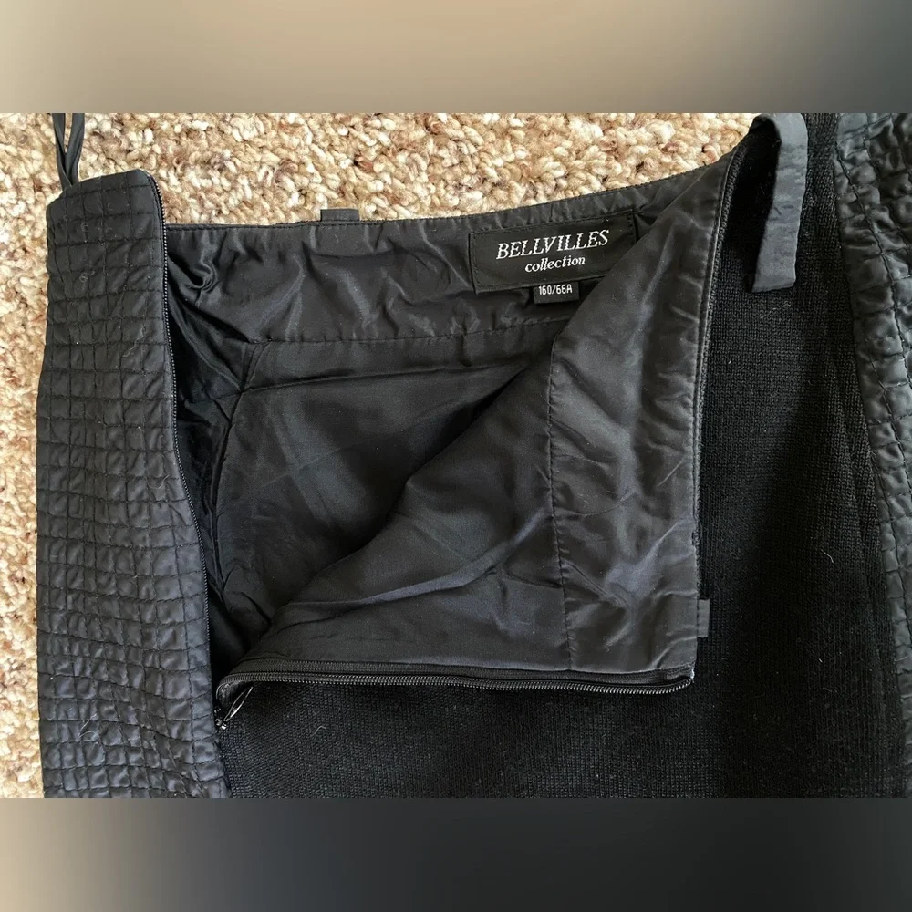 Bellvilles Black pencil Skirt 100% wool quilted side panels Lined size S - Picture 3 of 6
